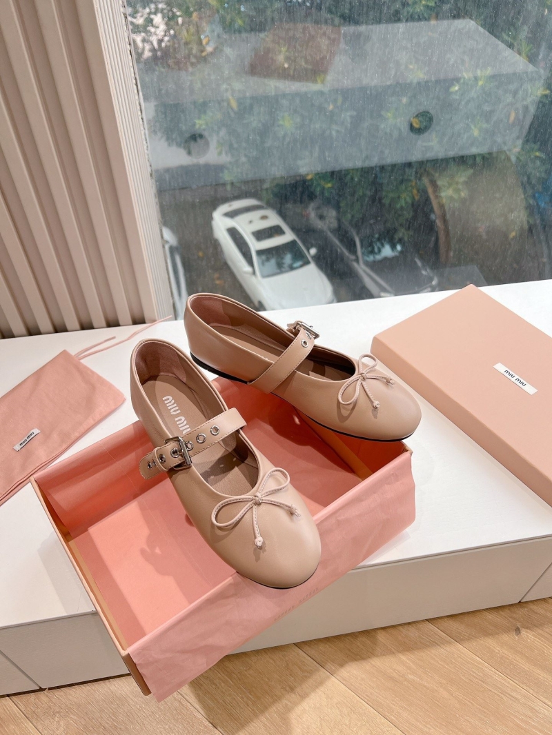 Miu Miu flat shoes